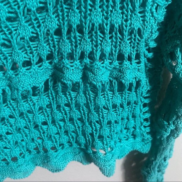 S|O|L|D✖️Wet seal crochet teal long sleeve top - Picture 5 of 6